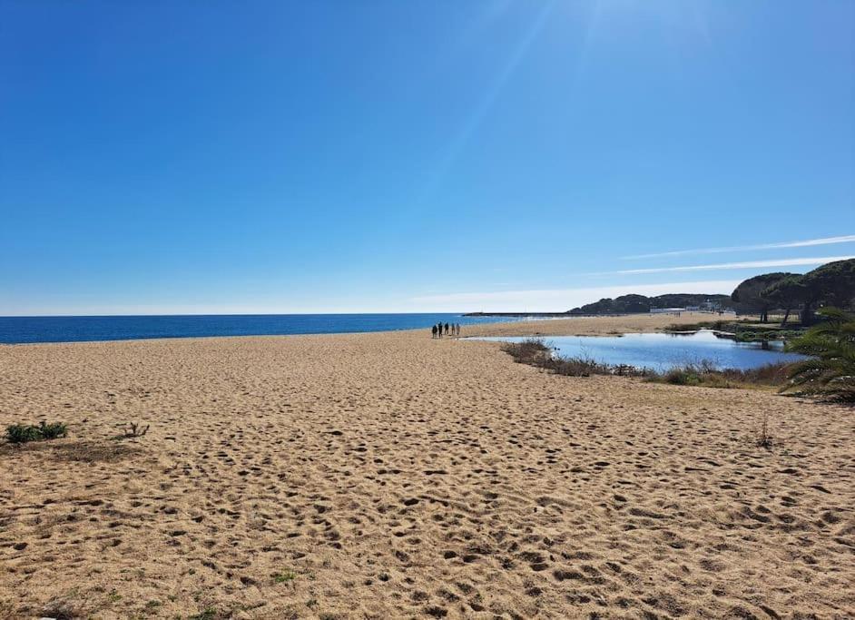 Apartamento A 50 Metros De La Playa. Platja d'Aro Dış mekan fotoğraf